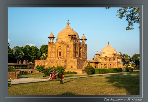 Tombeaux de Khusro Mirza et de Nithar Begum