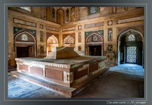 Tombe de Khusro Mirza