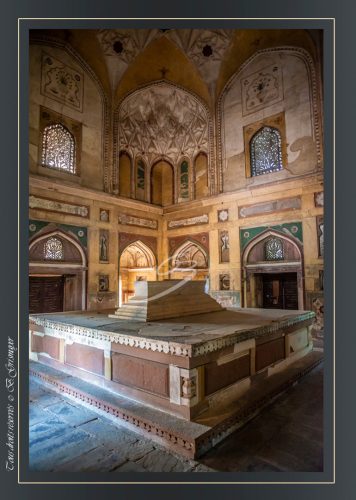 Tombe de Khusro Mirza
