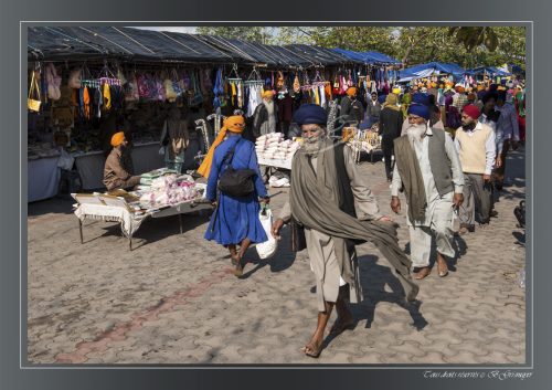 Boutiques et échoppes de souvenirs à Anandpur Sahib