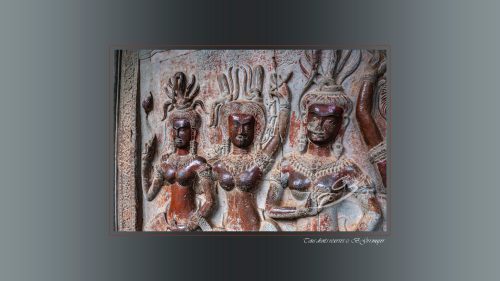 28-ANGKOR-VAT-Devatas