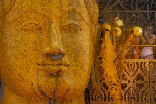 Bahubali - versements de l'onction