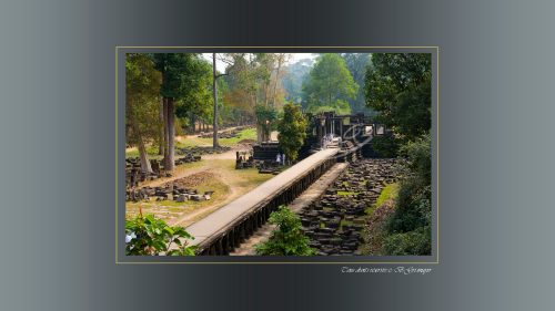 06-Phimeanakas-Temple-hypostyle-utilise-probablement-en-grenier-a-riz