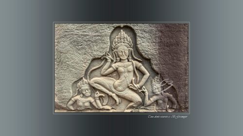37-DSC0450-Le-Bayon-Apsaras-dansantes-pilier-gopura-nymphes-celestes