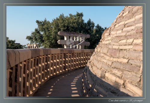 069-STUPA-N°3-VEDIKA-PATHAS-SANCHI