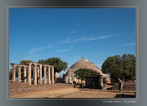 074-Temple-Buddham-Dhammam-sangham-SANCHI
