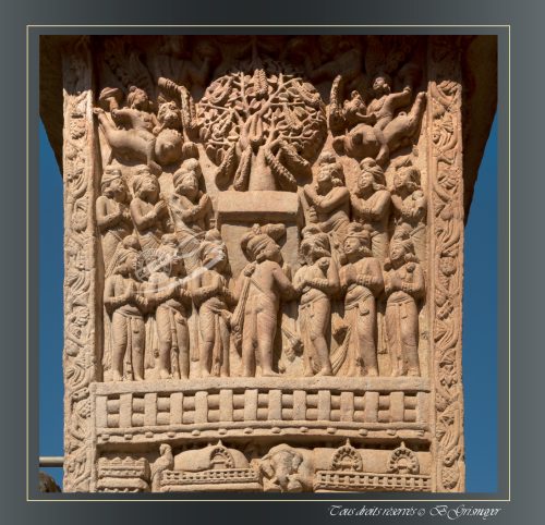 160-DETAILS-TORANAS-SANCHI-Hommage-du-roi-Suddhodana-au-Bouddha