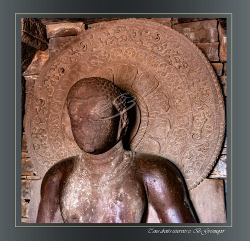 220-STATUTS-DE-BOUDDHA-SANCHI